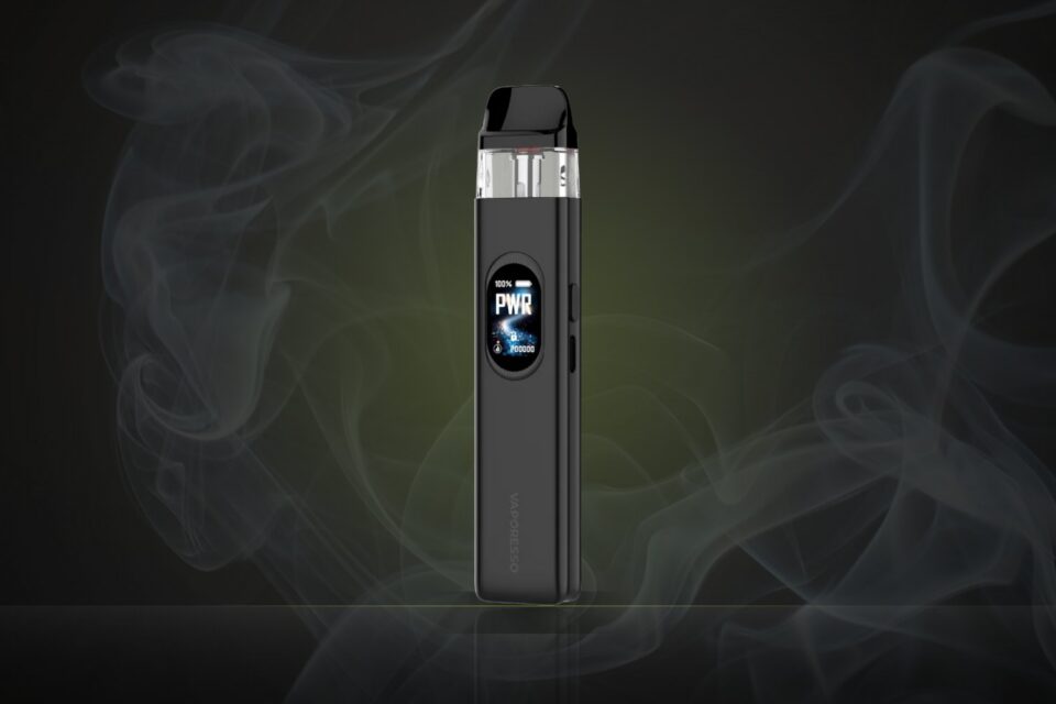 Vaporesso XROS 6 pod kit in Cosmic Black